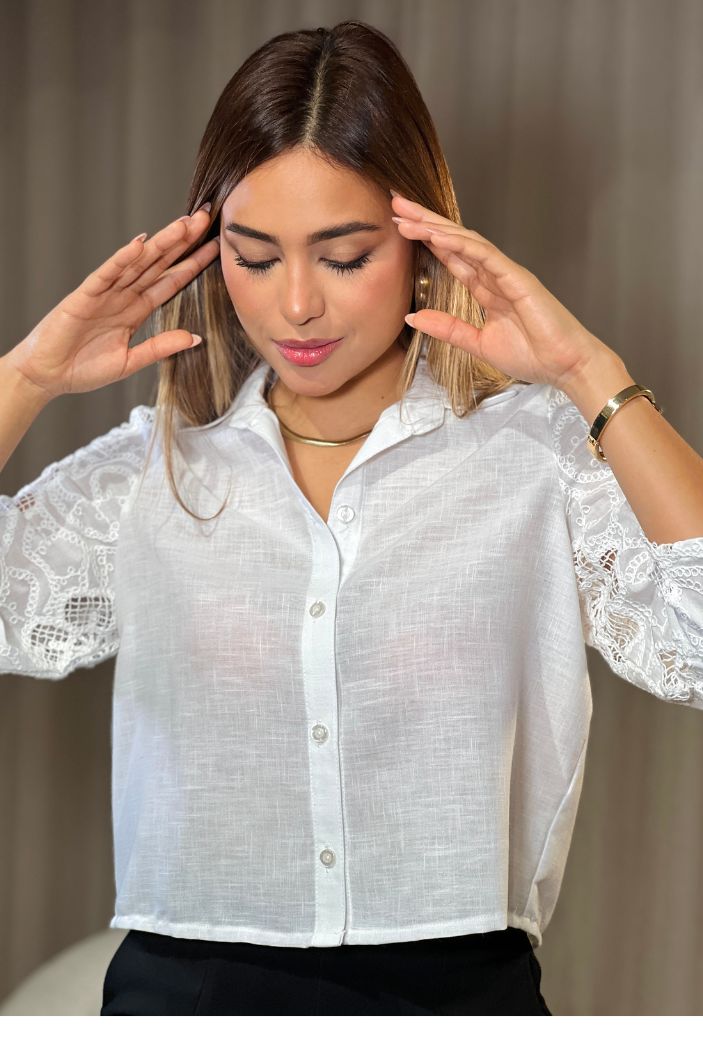 Camisa manga larga DF21276 para mujer elaborada en lino con grabados en tejido dyaboo crudo 1