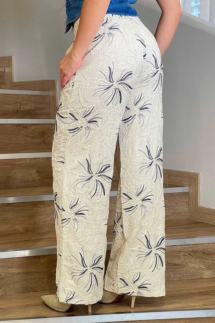 Pantalón DF06143 para mujer de silueta amplia y relajada tipo palazzo dyaboo beige