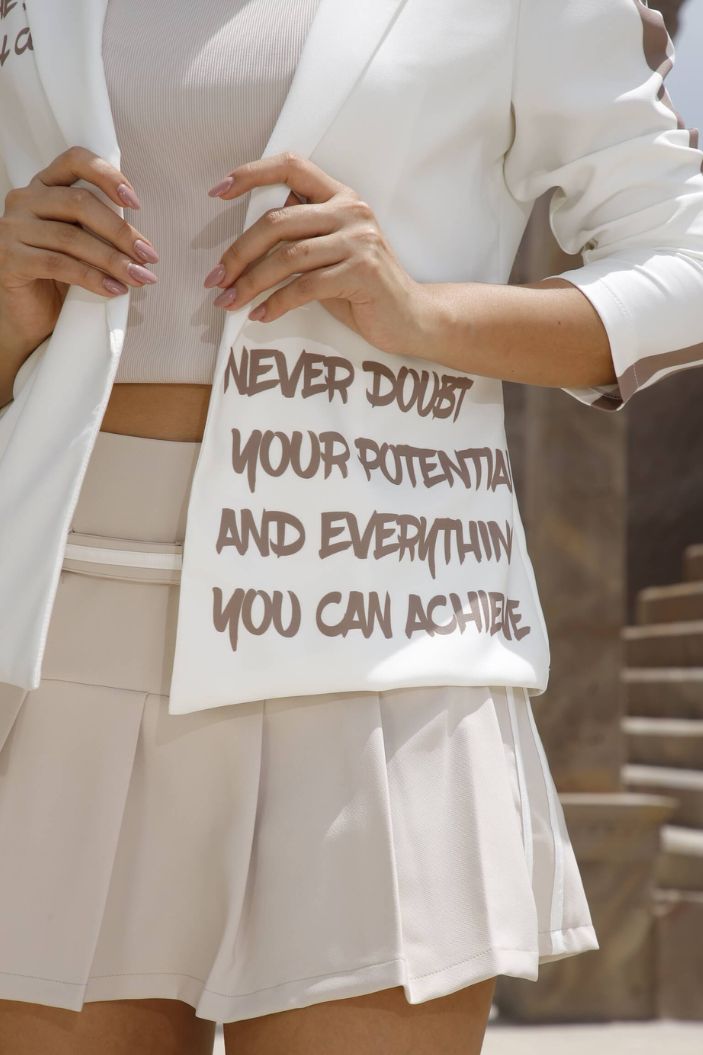 Blazer Estampado manga larga DF16018 elaborado en poliester para mujer dyaboo blanco  6