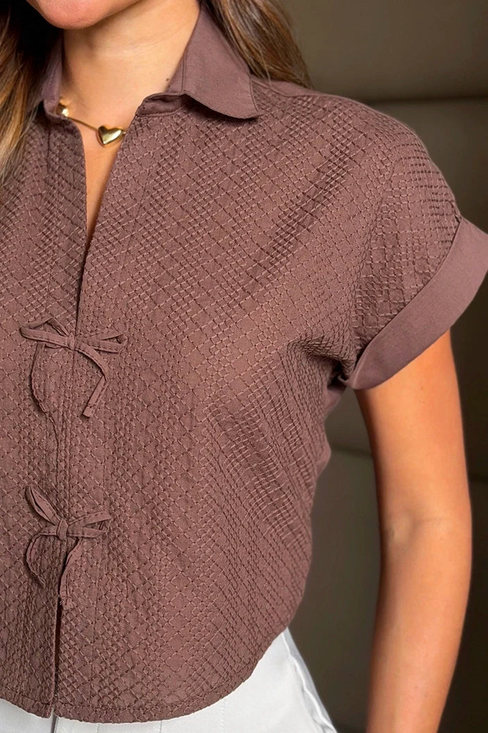 Blusa Corta Manga Corta DF01A34 para mujer dyaboo cafe