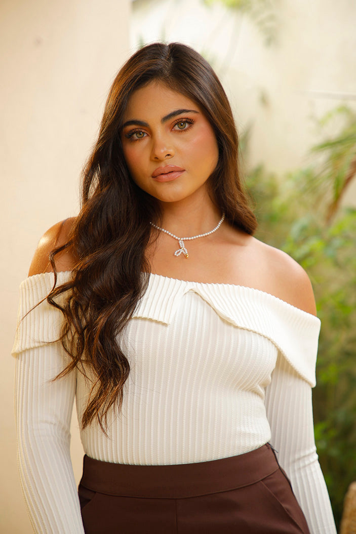 Blusa DF02317 cuello bandeja, para mujer, elaborada en spandex dyaboo color crudo 3