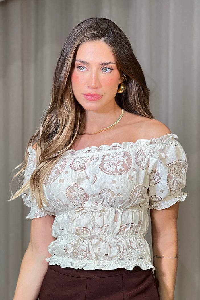 Blusa DF02352  para mujer estilo campesina con escote hombros descubiertos dyaboo color beige 4