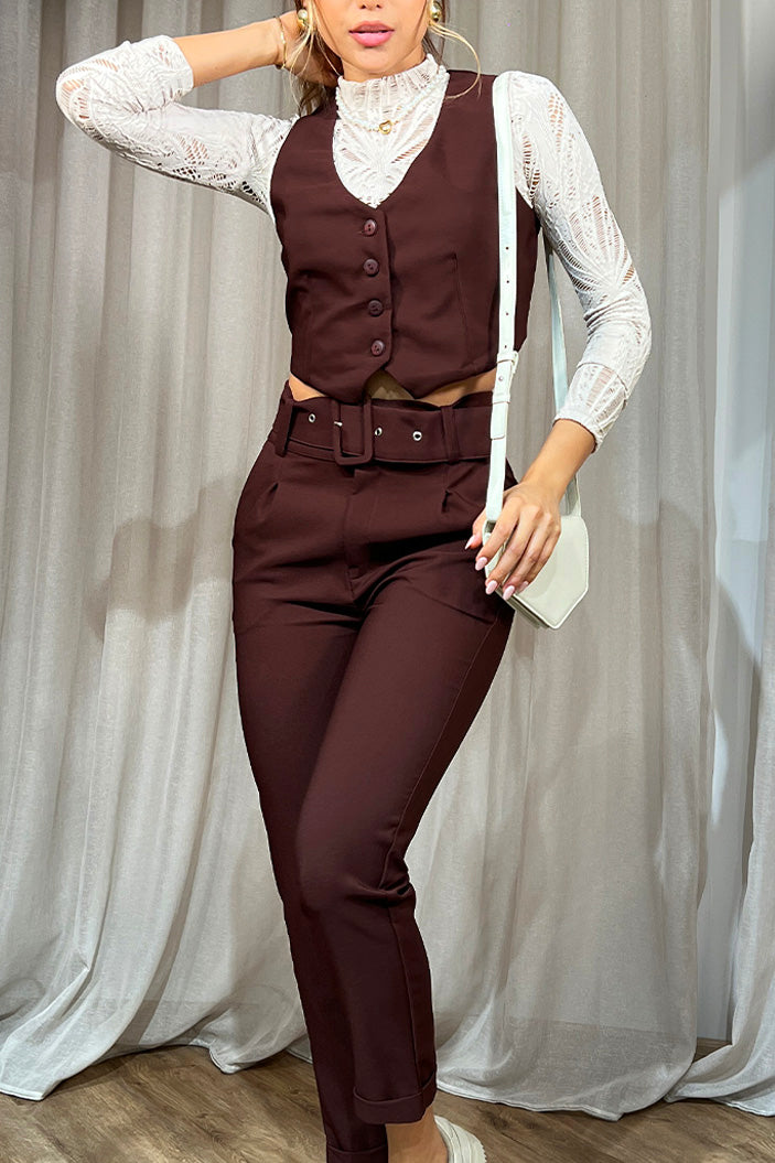 Chaleco DF04005 silueta ajustada para mujer, elaborado en poliéster dyaboo color cafe 1