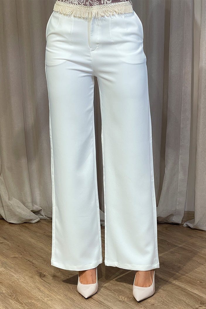 PantalónDF06106 para mujer de corte recto confeccionado en tela ligera y fluida dyaboo color crudo