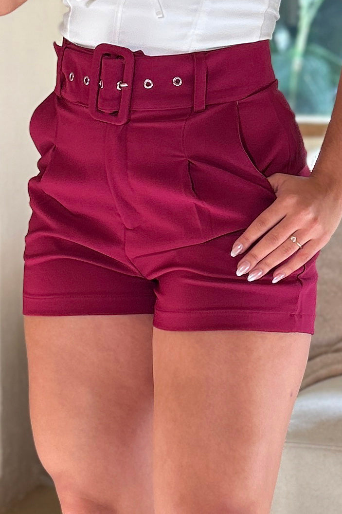 Short 5870019 elaborado en tela poliéster con spandex dyaboo color vinotinto 2